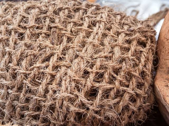 Cocomesh Organik Pengganti Geotekstil Sintetis untuk Solusi Ramah Lingkungan