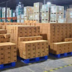 Pallet plastik untuk penyimpanan gudang